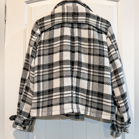 Black/white jacket - Picture 2 of 4